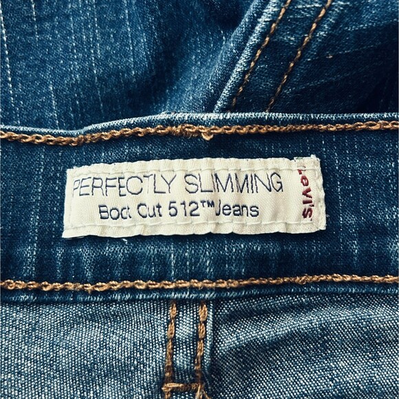 Levi Jeans 512 Size 14 Perfectly Slimming Boot Cut Blue Denim Stretch Levi's - Picture 7 of 8